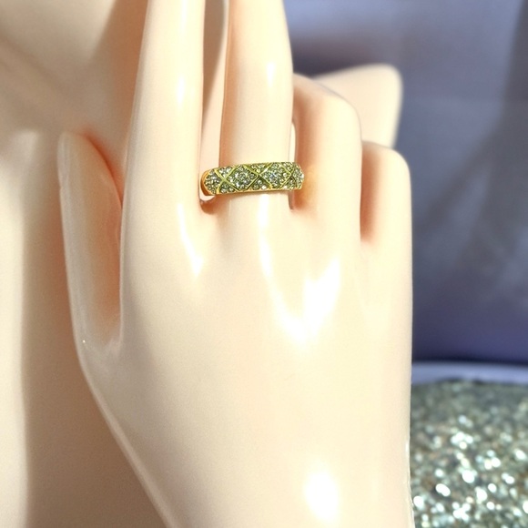 14K Gold Plated Elegant Ring with Zirconia - Picture 4 of 12